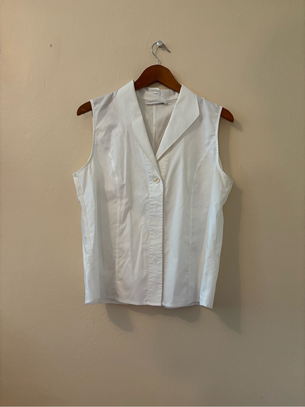 Calvin Klein White Sleeveless Button-Down Blouse